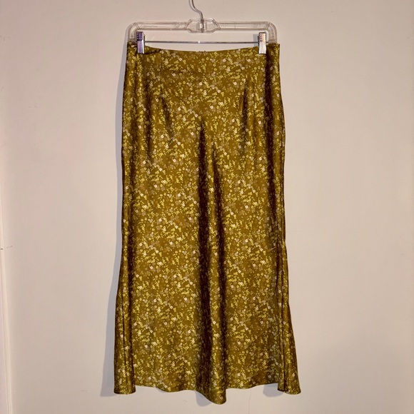 SILKY MIDI SKIRT - Picture 2 of 7